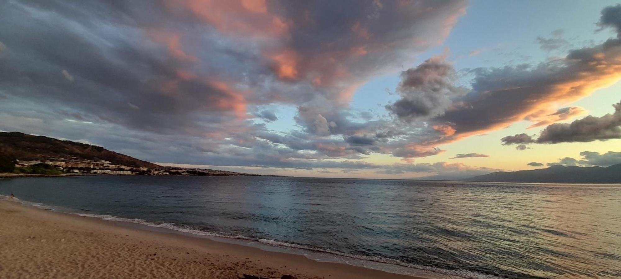 La Rosa Dei Venti Lägenhet Reggio di Calabria Exteriör bild